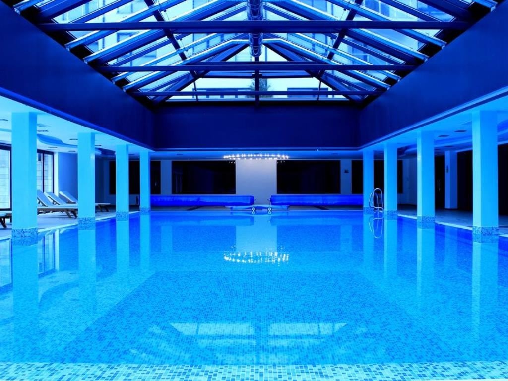 pools-indoor-pool
