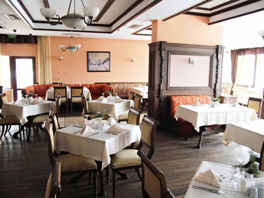 restaurants-restaurant