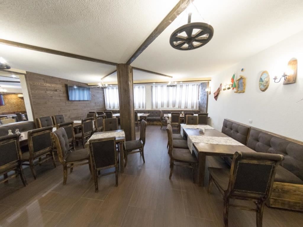 restaurants-restaurant