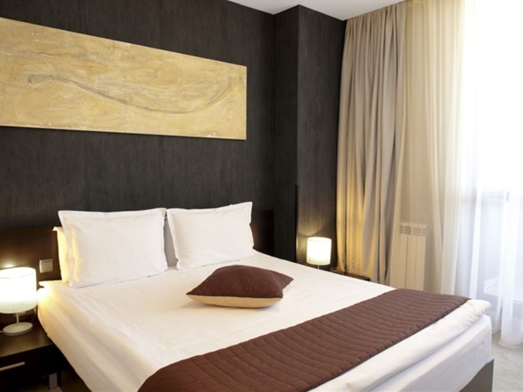 rooms-apartment-deluxe