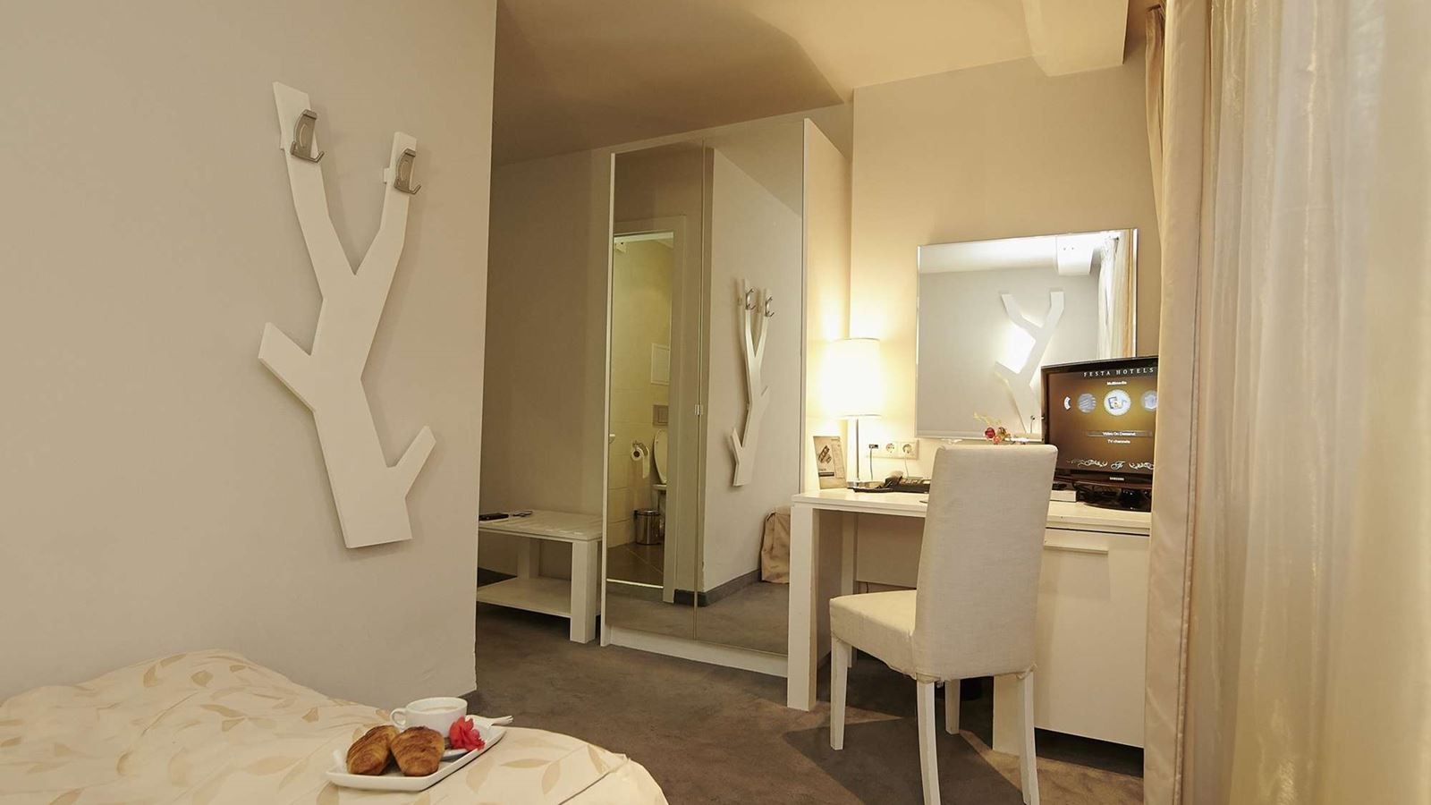 rooms-single-standard-room