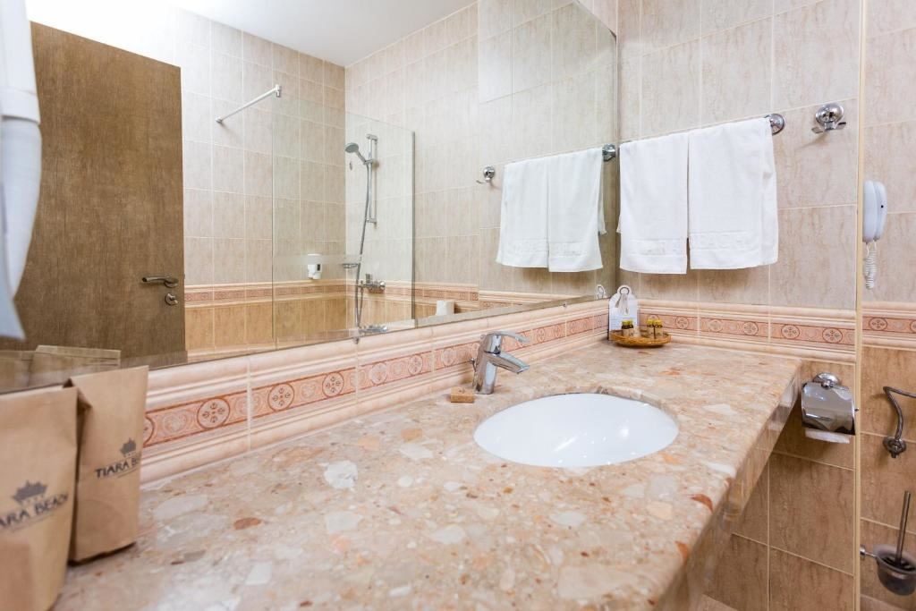 rooms-twin-standard-room-seaview-balcony-or-terrace