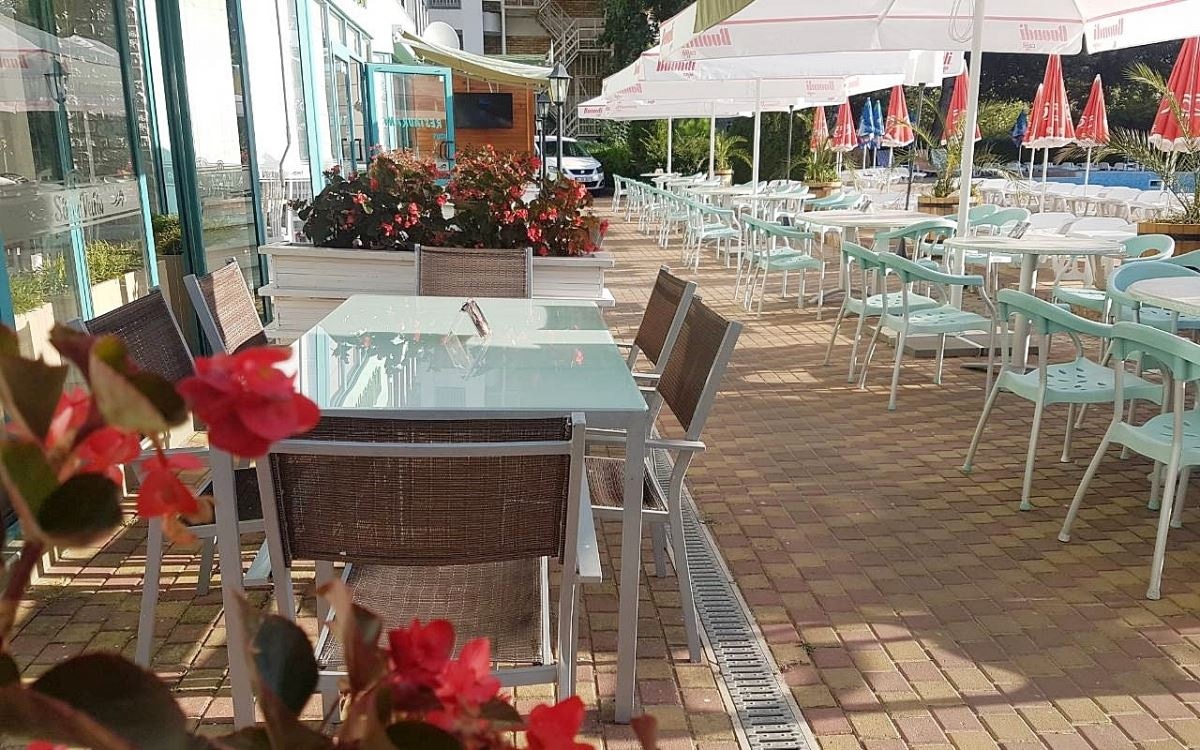 restaurants-restaurants