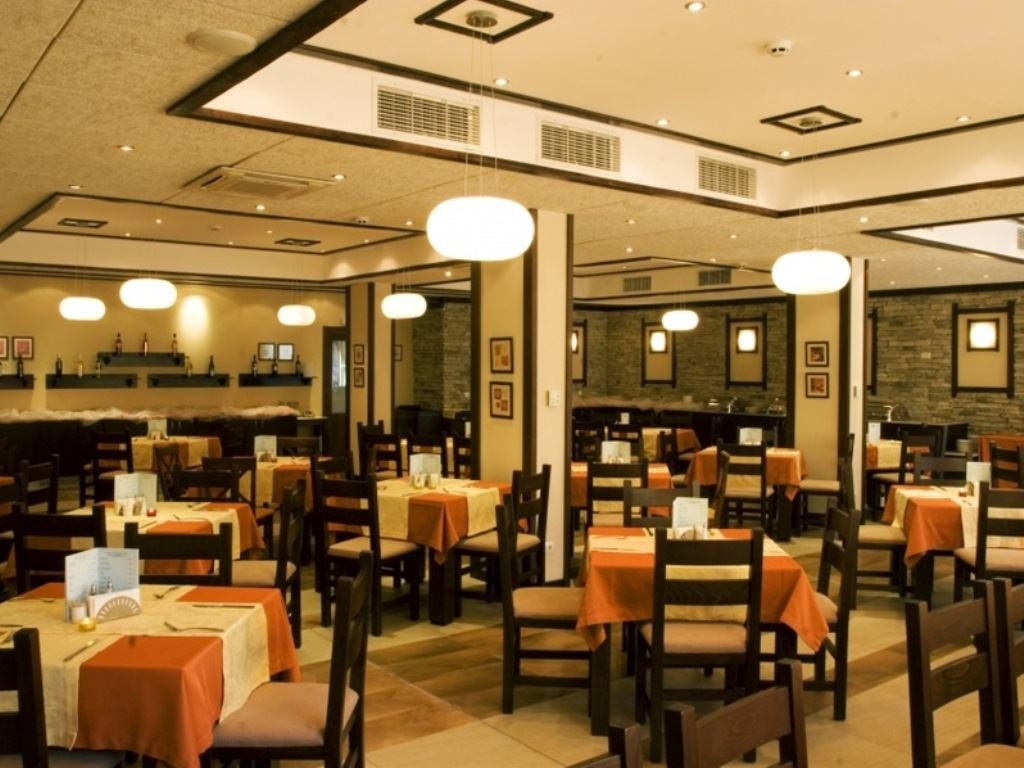 restaurants-main-restaurant