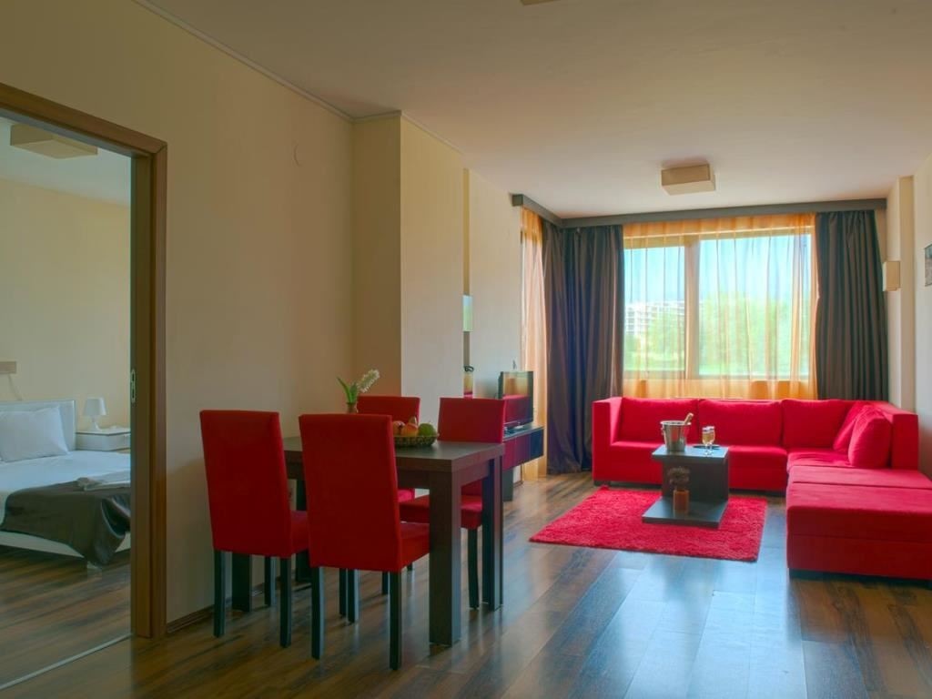 rooms-standard-apartment-balcony