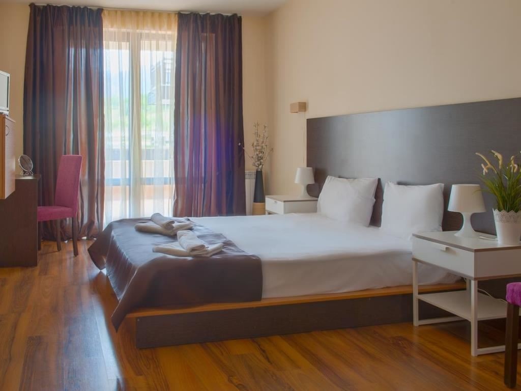 rooms-standard-room-balcony