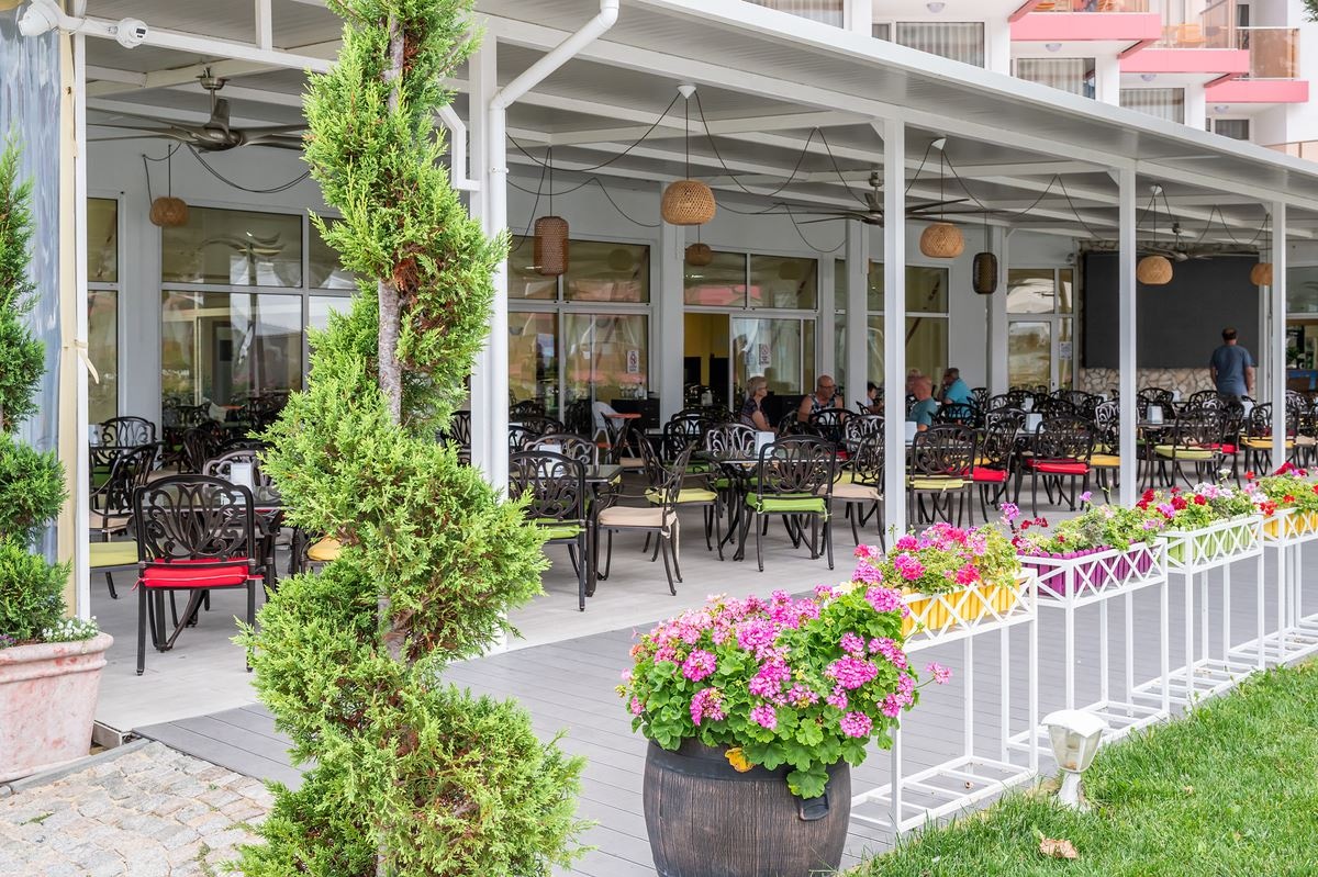 restaurants-restaurants