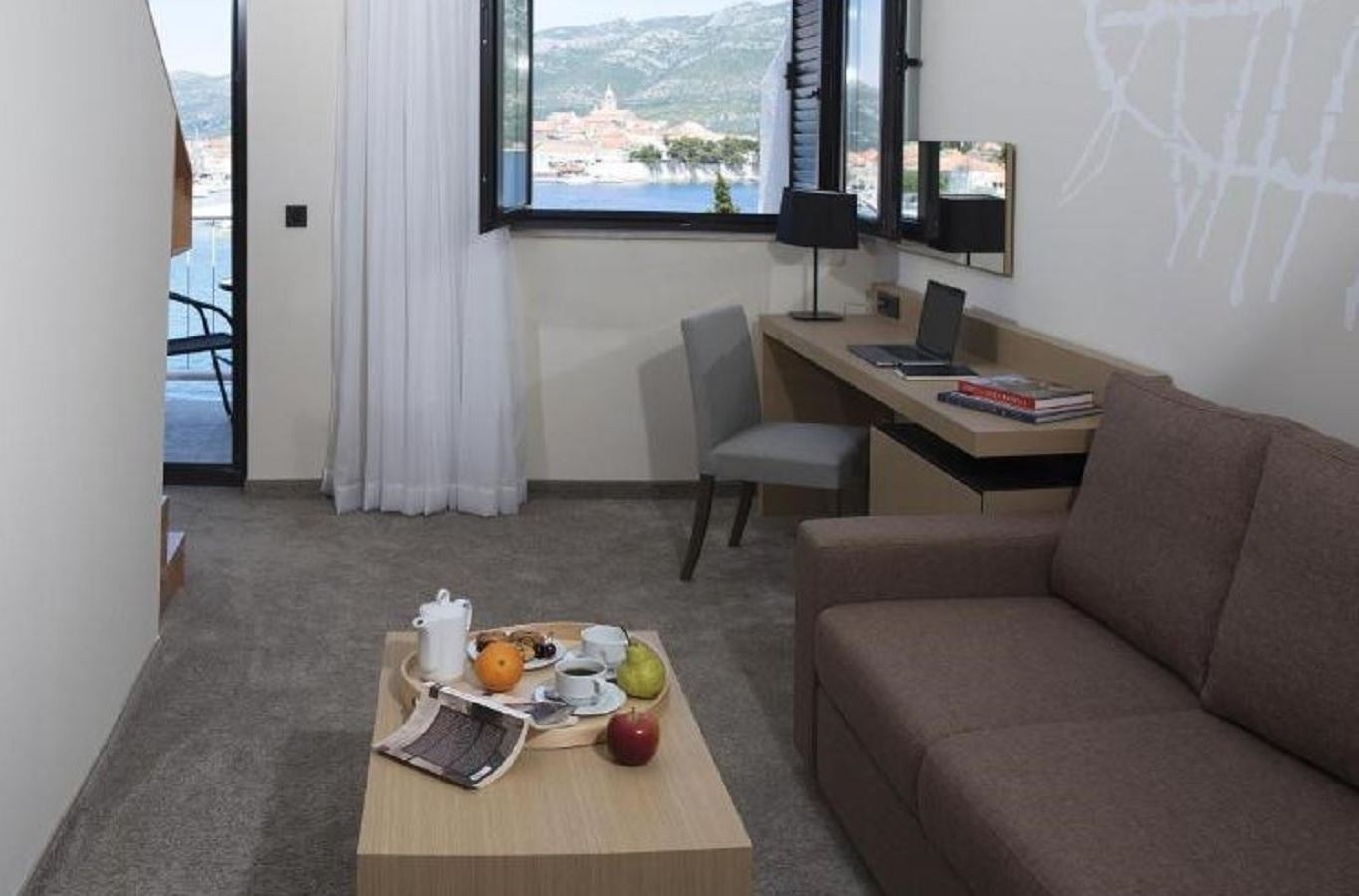 rooms-juniorsuite-seaside-balcony
