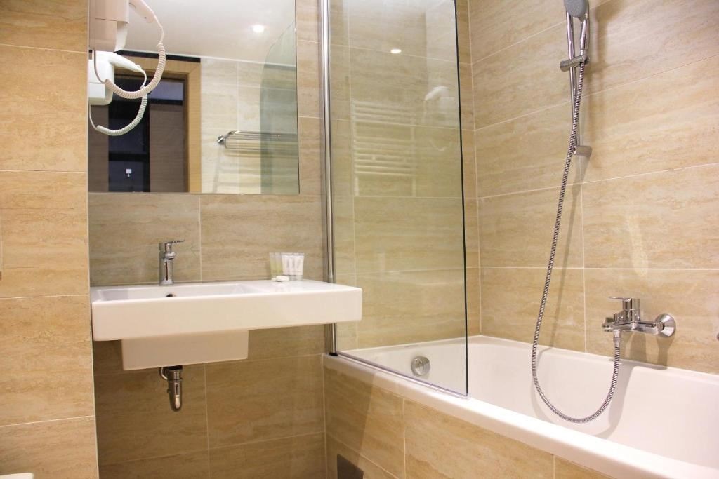 rooms-double-standard-room-seaside