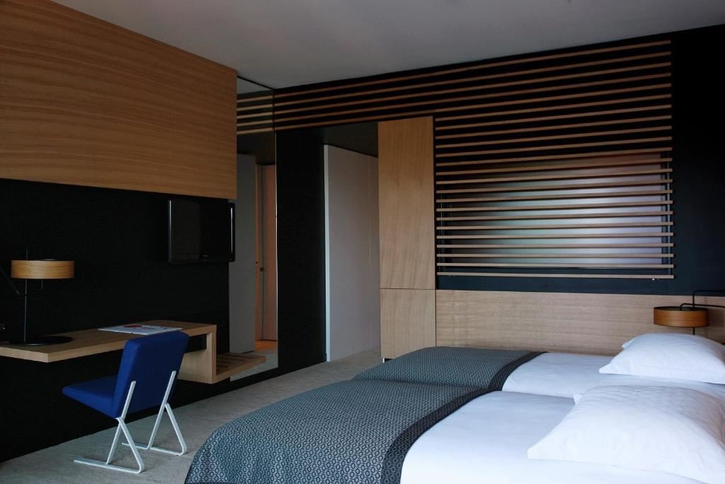 rooms-double-premium-room-balcony-or-terrace