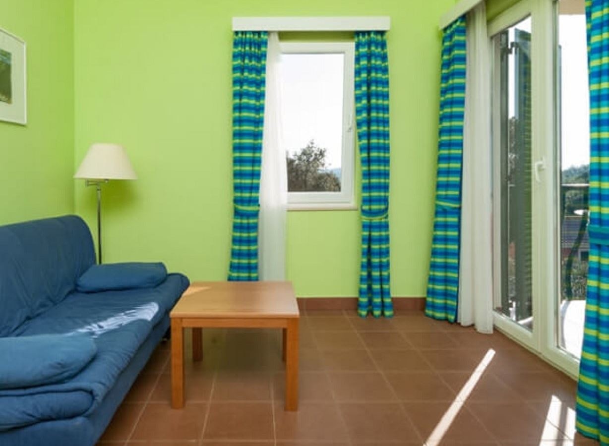 rooms-1-bedroom-superior-apartment-balcony-or-terrace