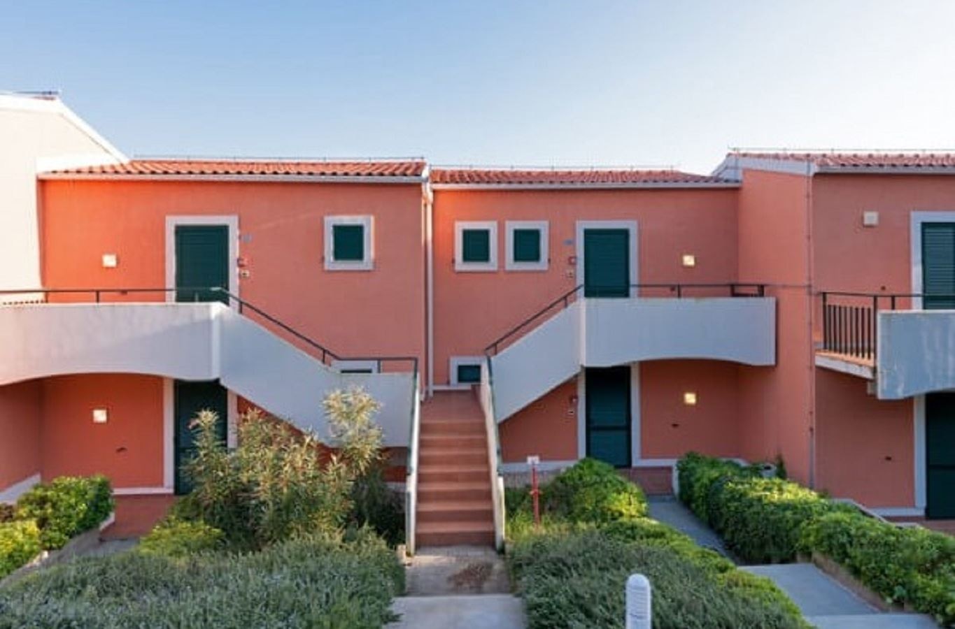 rooms-2-bedroom-apartment-balcony-or-terrace