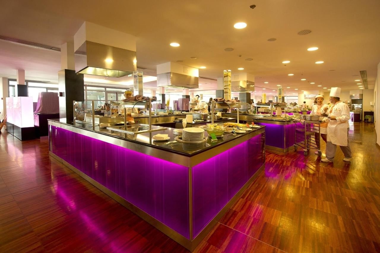 restaurants-restaurants