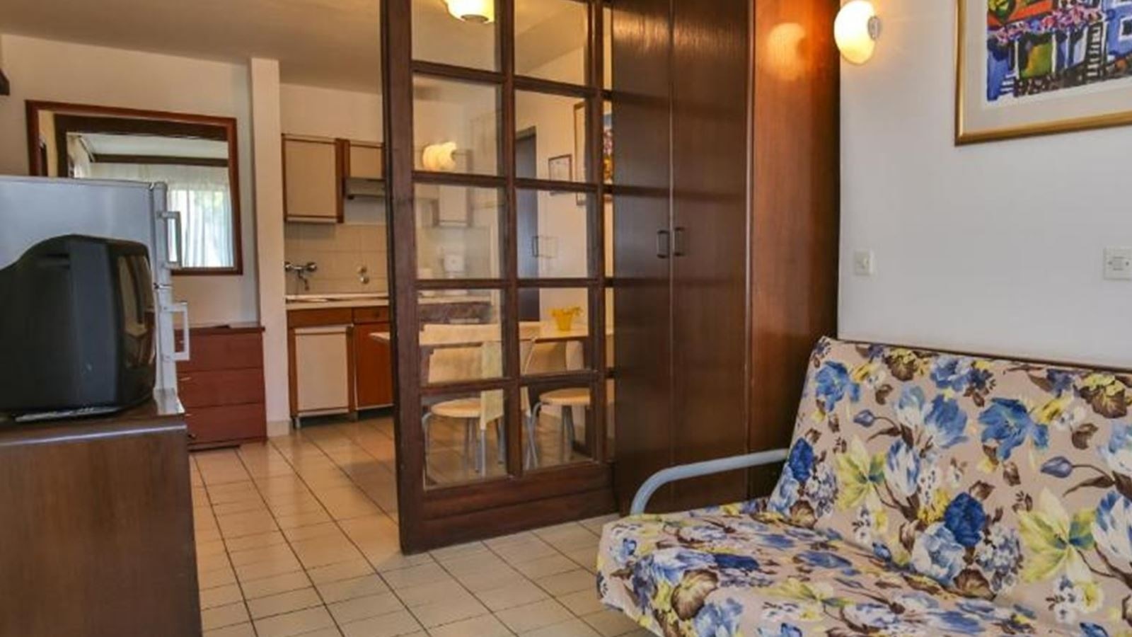 rooms-1-bedroom-apartment-park-view-balcony