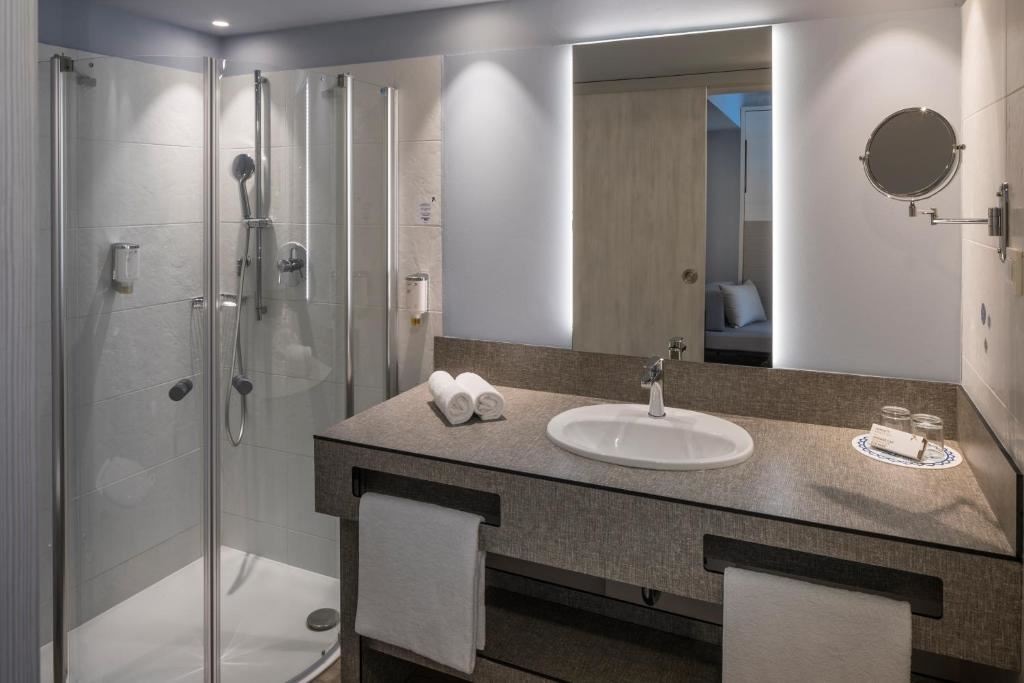 rooms-superior-room-sea-side