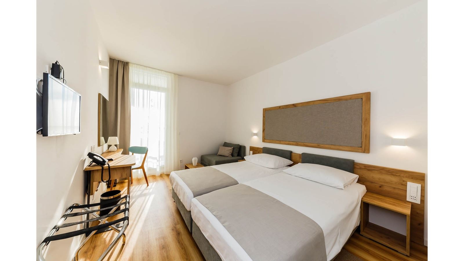 rooms-new-superior-room-seaside