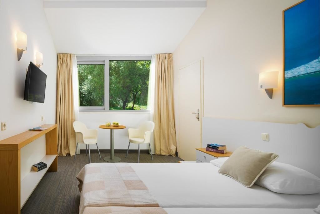 rooms-double-classic-room-park-view