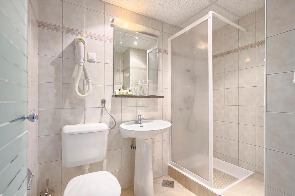 rooms-double-standard-room