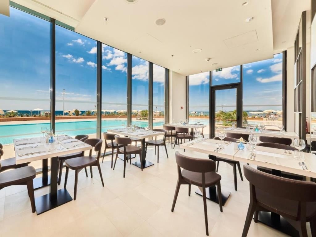 restaurants-restaurant