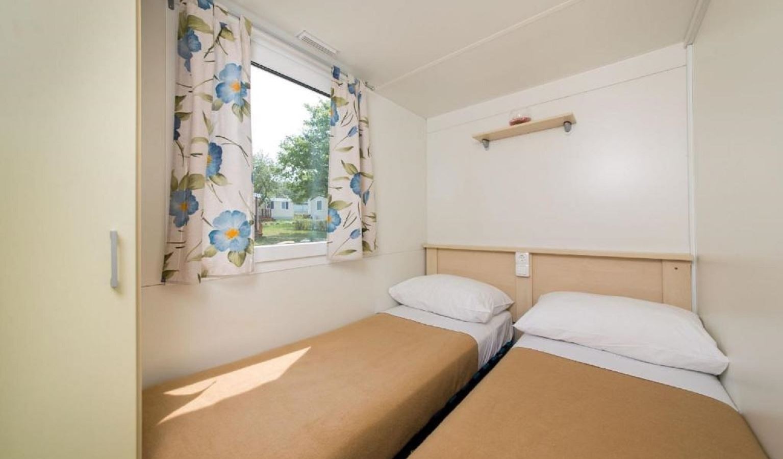 rooms-classic-mobile-home