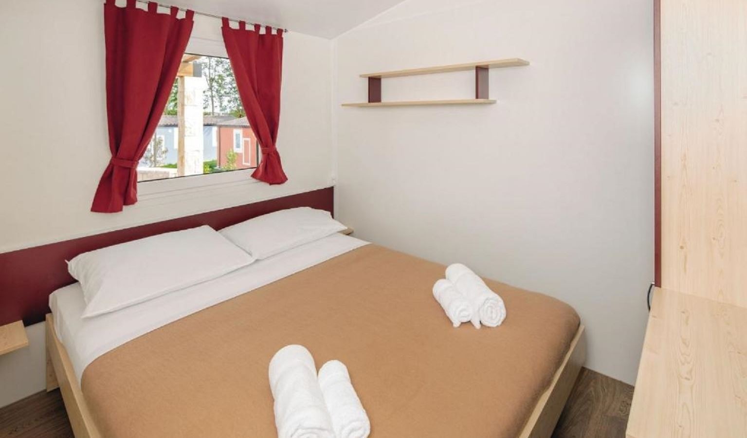 rooms-superior-mobile-home