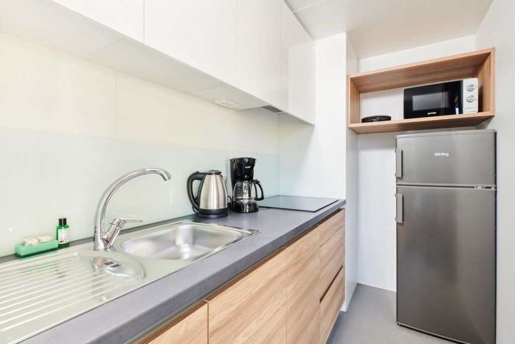 rooms-grand-mobilehome-seapool-side