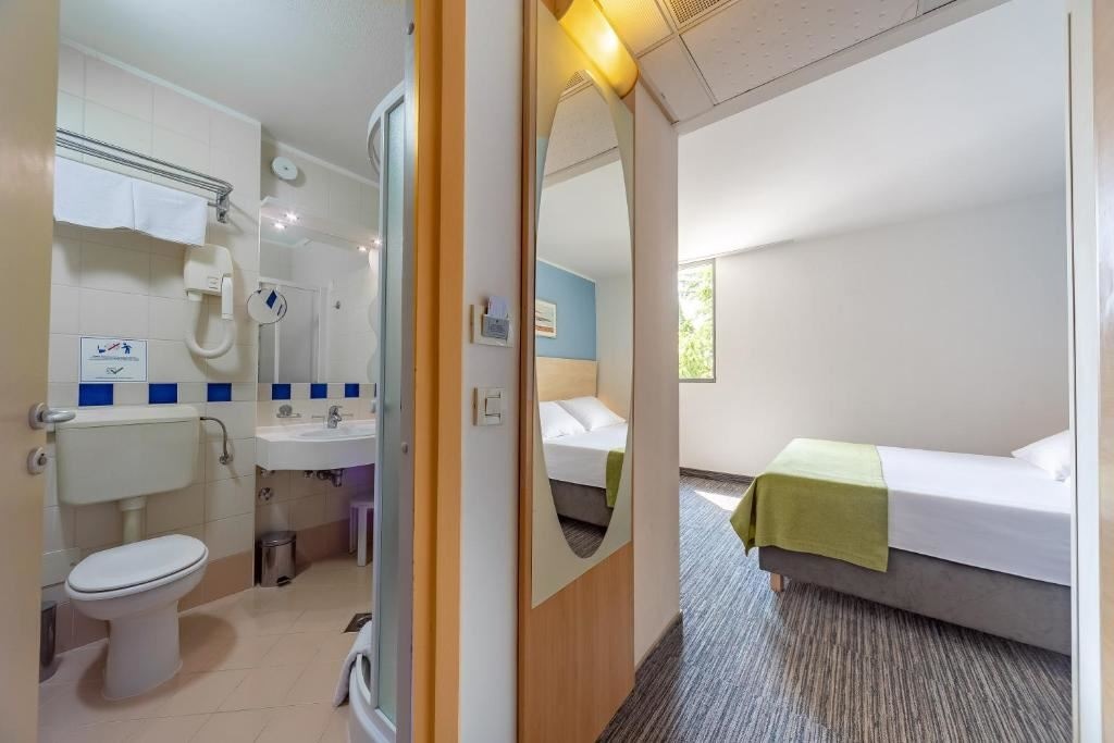 rooms-double-classic-room