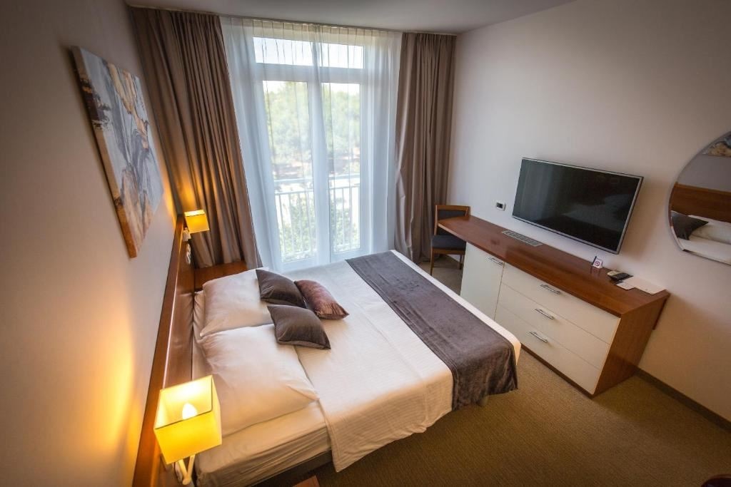 rooms-double-room-park-view