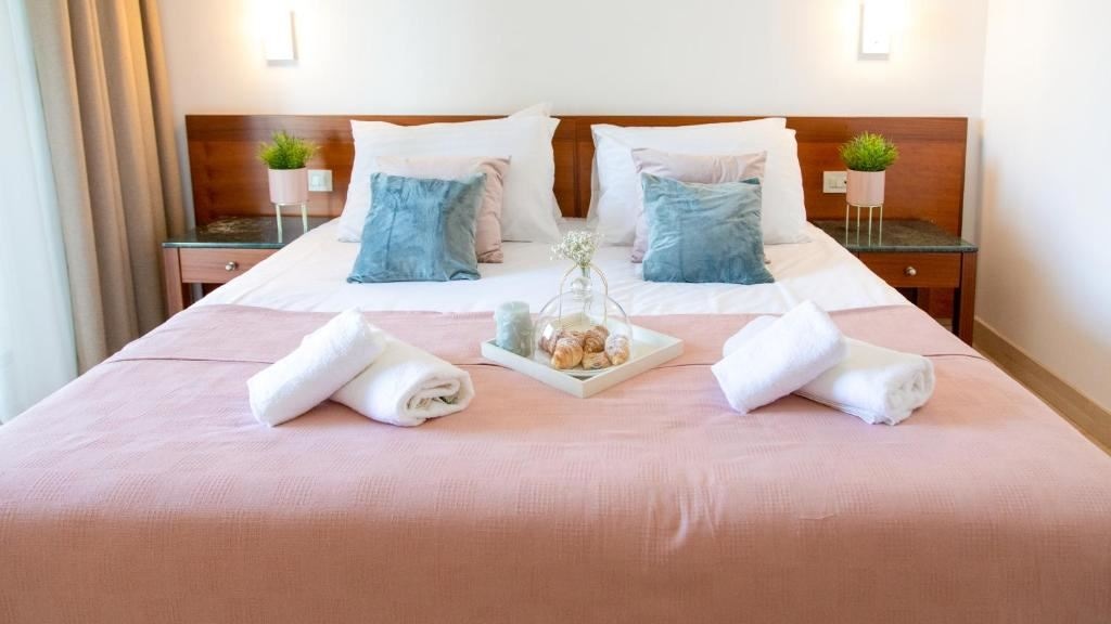 rooms-double-standard-room-seaview-balcony