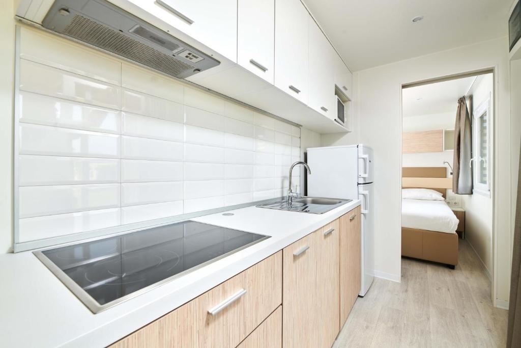 rooms-2-bedroom-superior-mobilehome-2-bathrooms