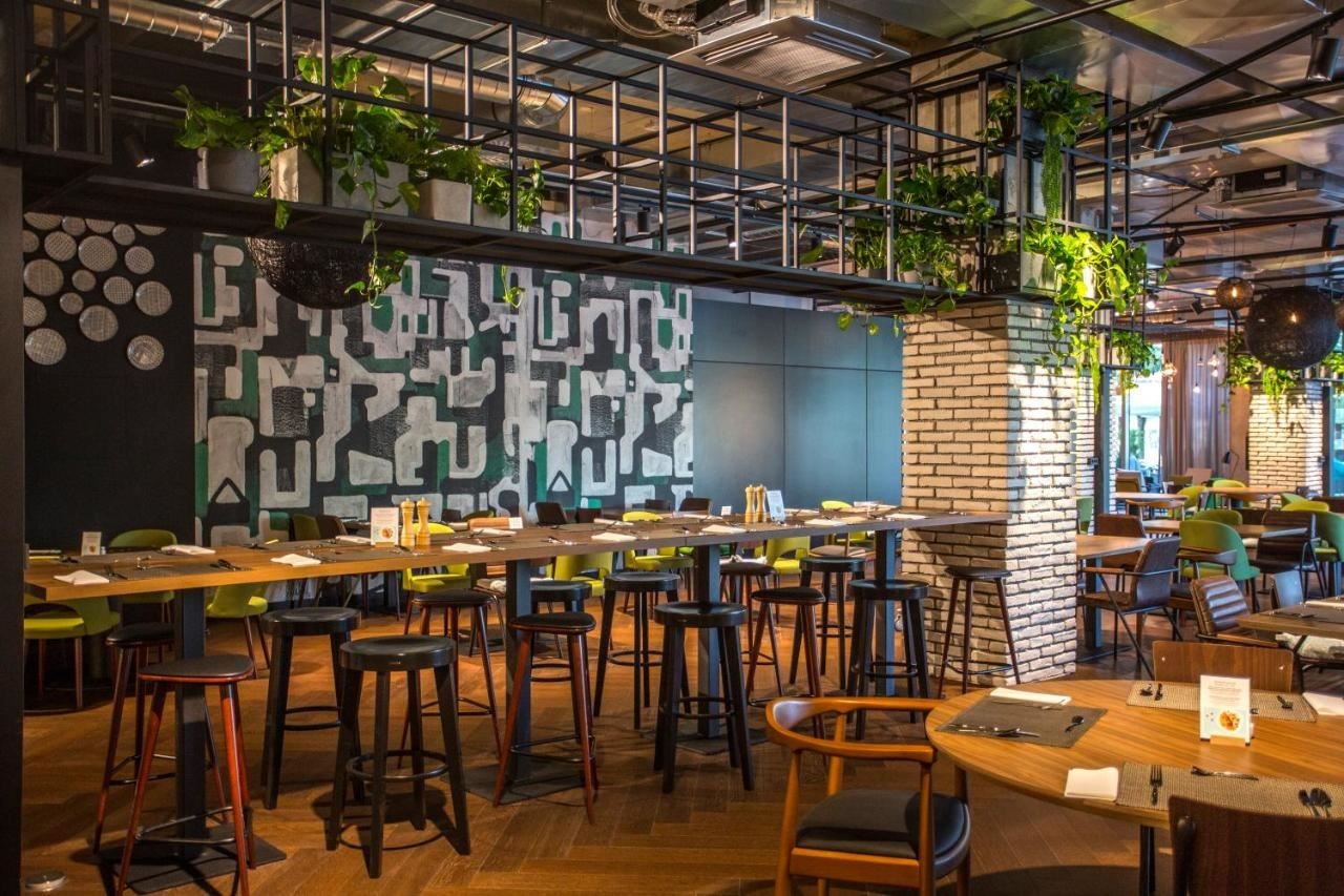 restaurants-restaurants