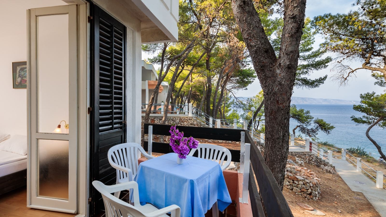 rooms-comfort-studio-seaside-balcony-or-terrace