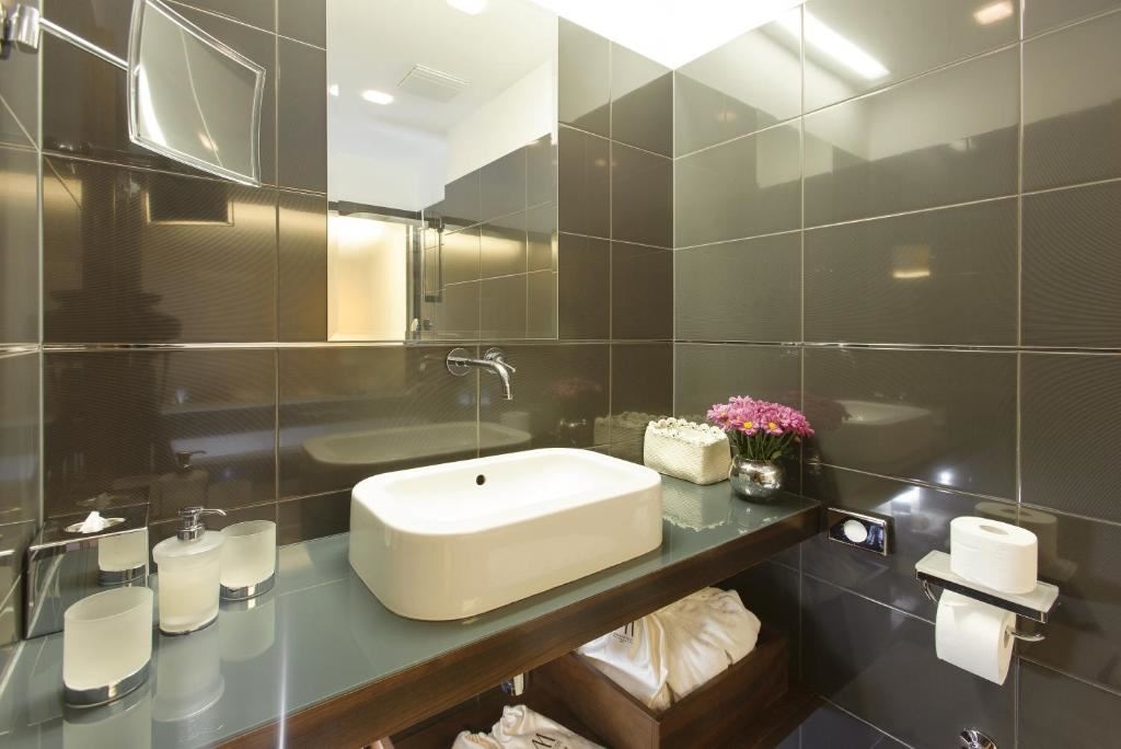 rooms-superior-room-cityview