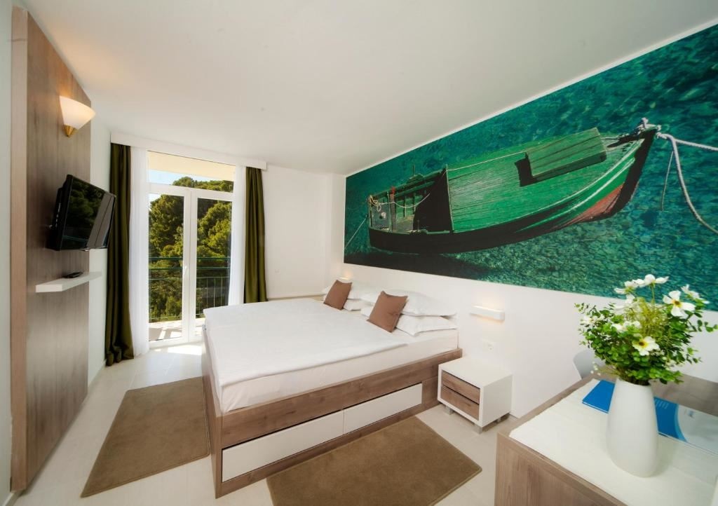 rooms-standard-room-balcony