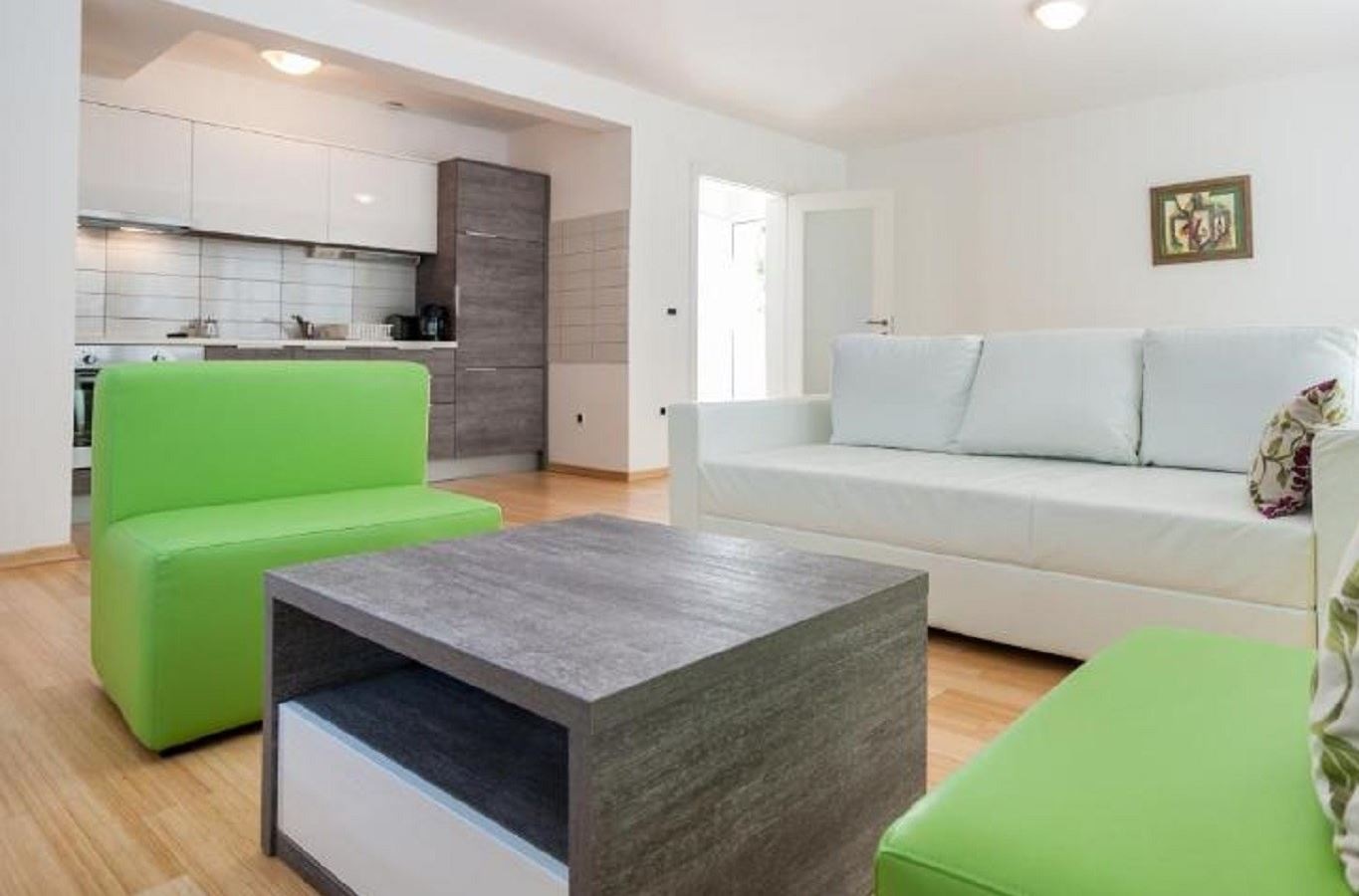 rooms-2-bedroom-standard-apartment-balcony-or-terrace