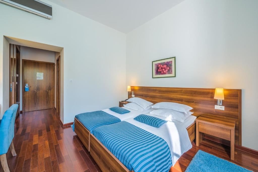 rooms-standard-room-seaside