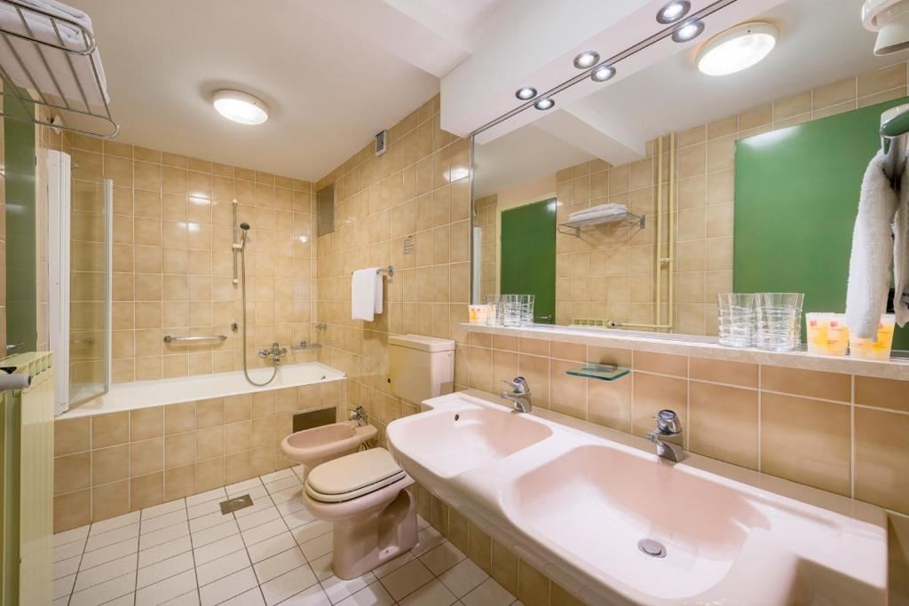 rooms-juniorsuite-seaview-balcony