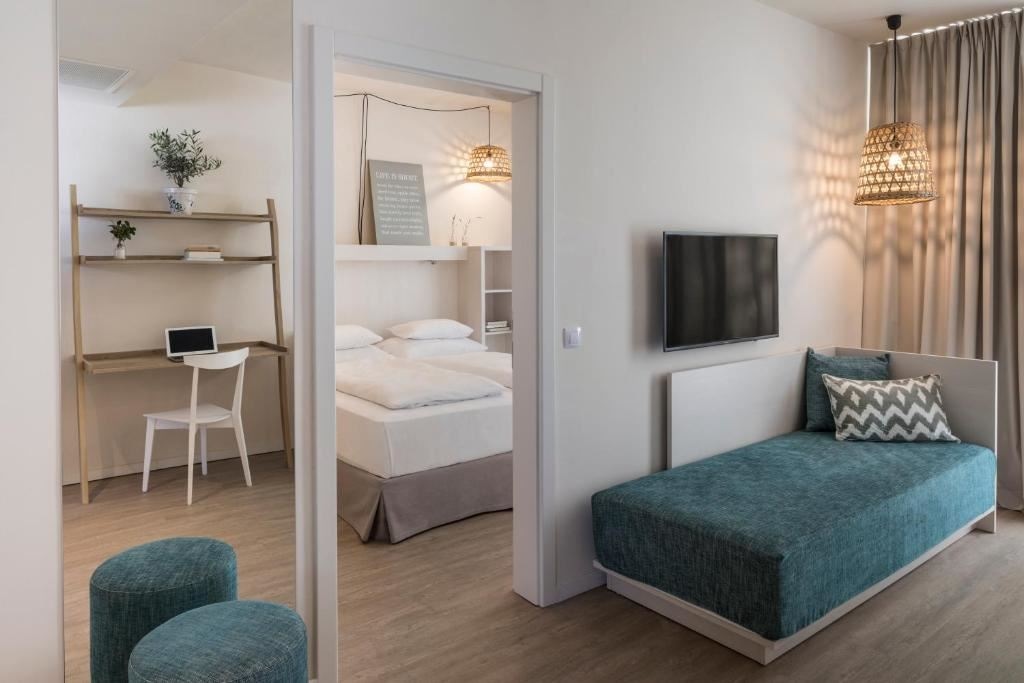 rooms-comfort-family-room