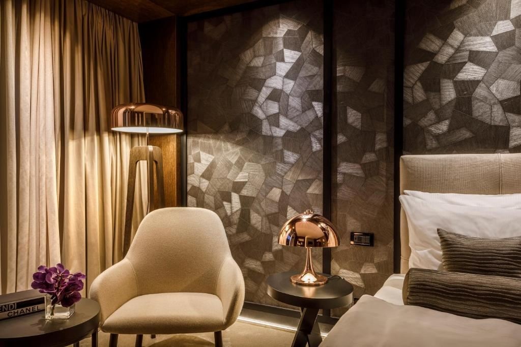 rooms-standard-room-park-view-balcony