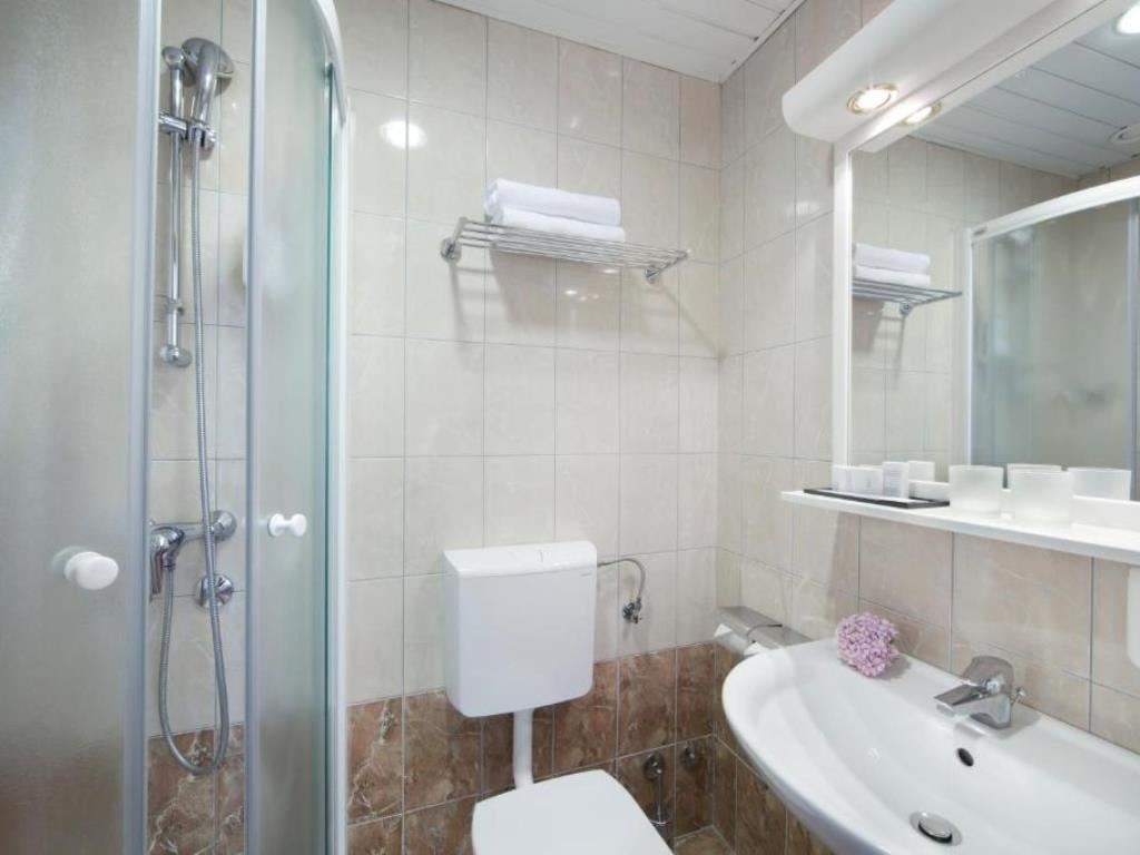 rooms-superior-room-seaview