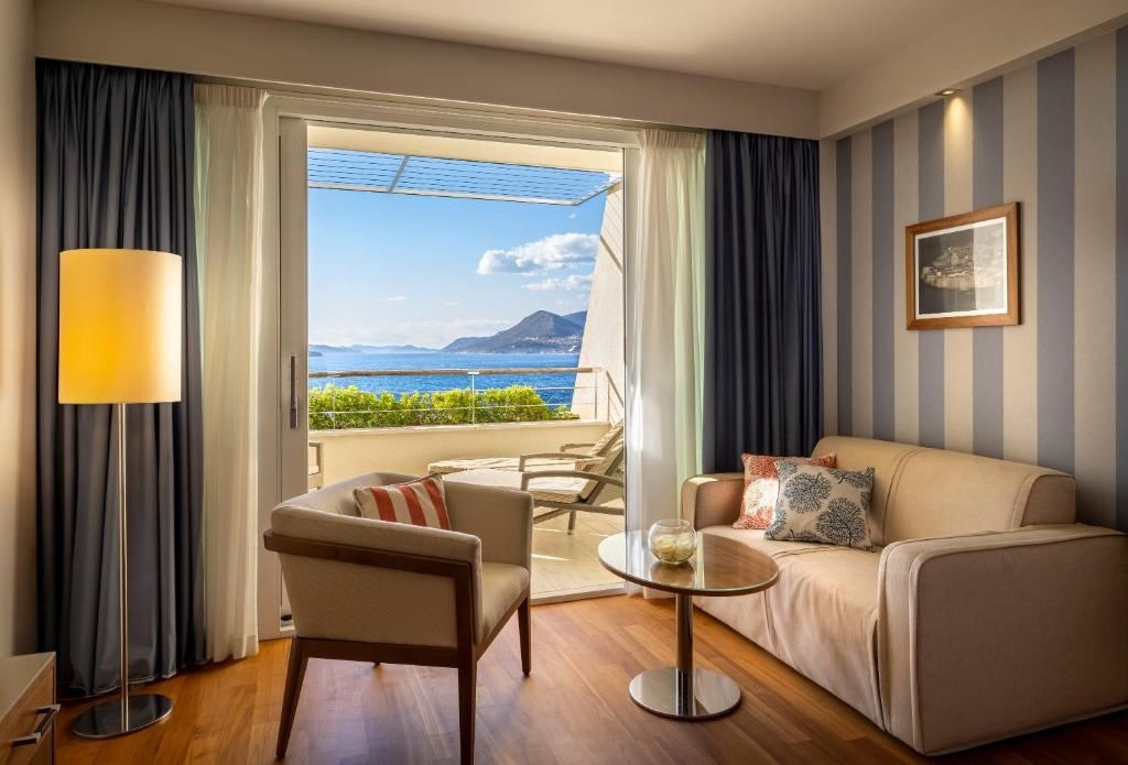 rooms-premium-room-sea-view-balcony-or-terrace