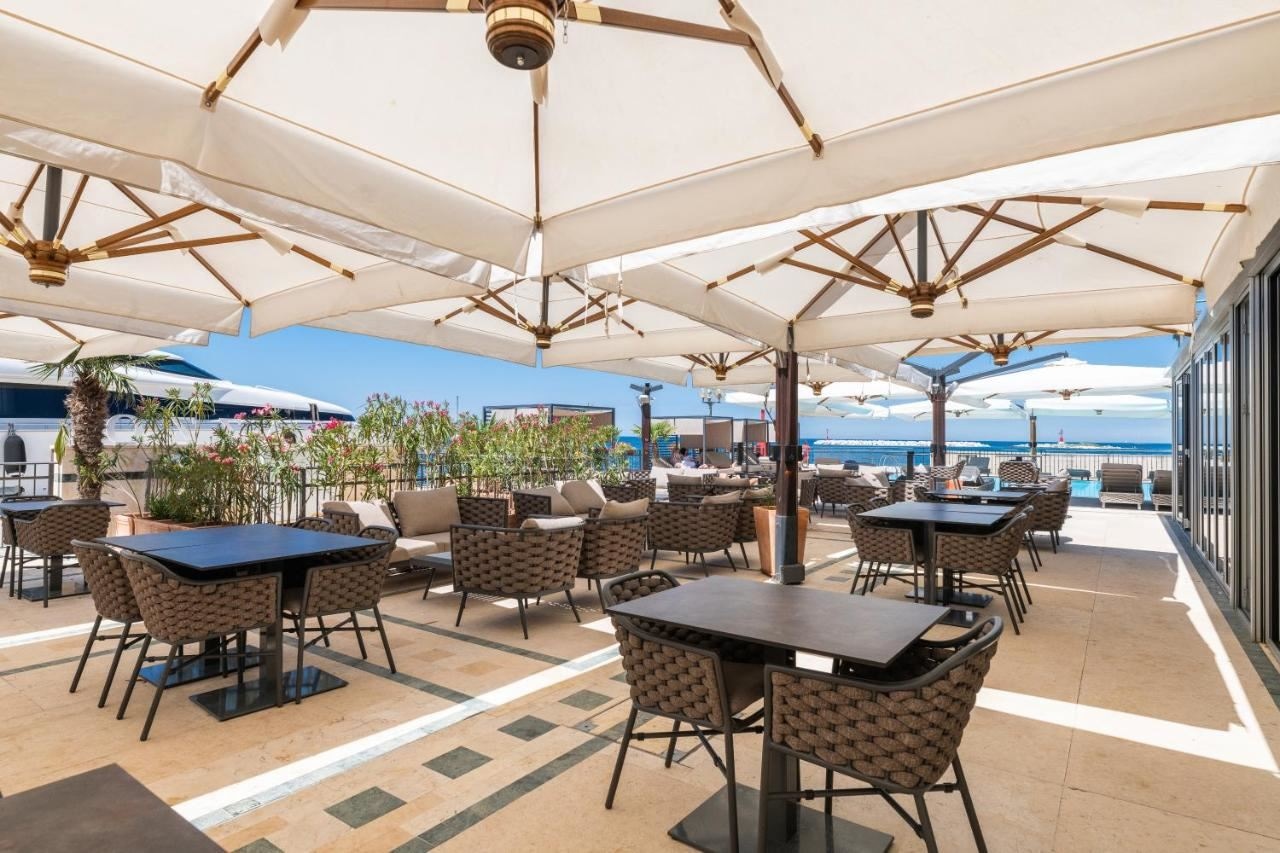 restaurants-restaurants