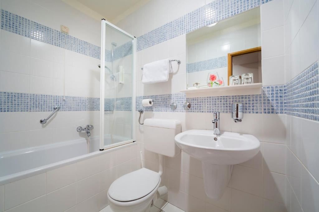 rooms-double-comfort-room-park-view