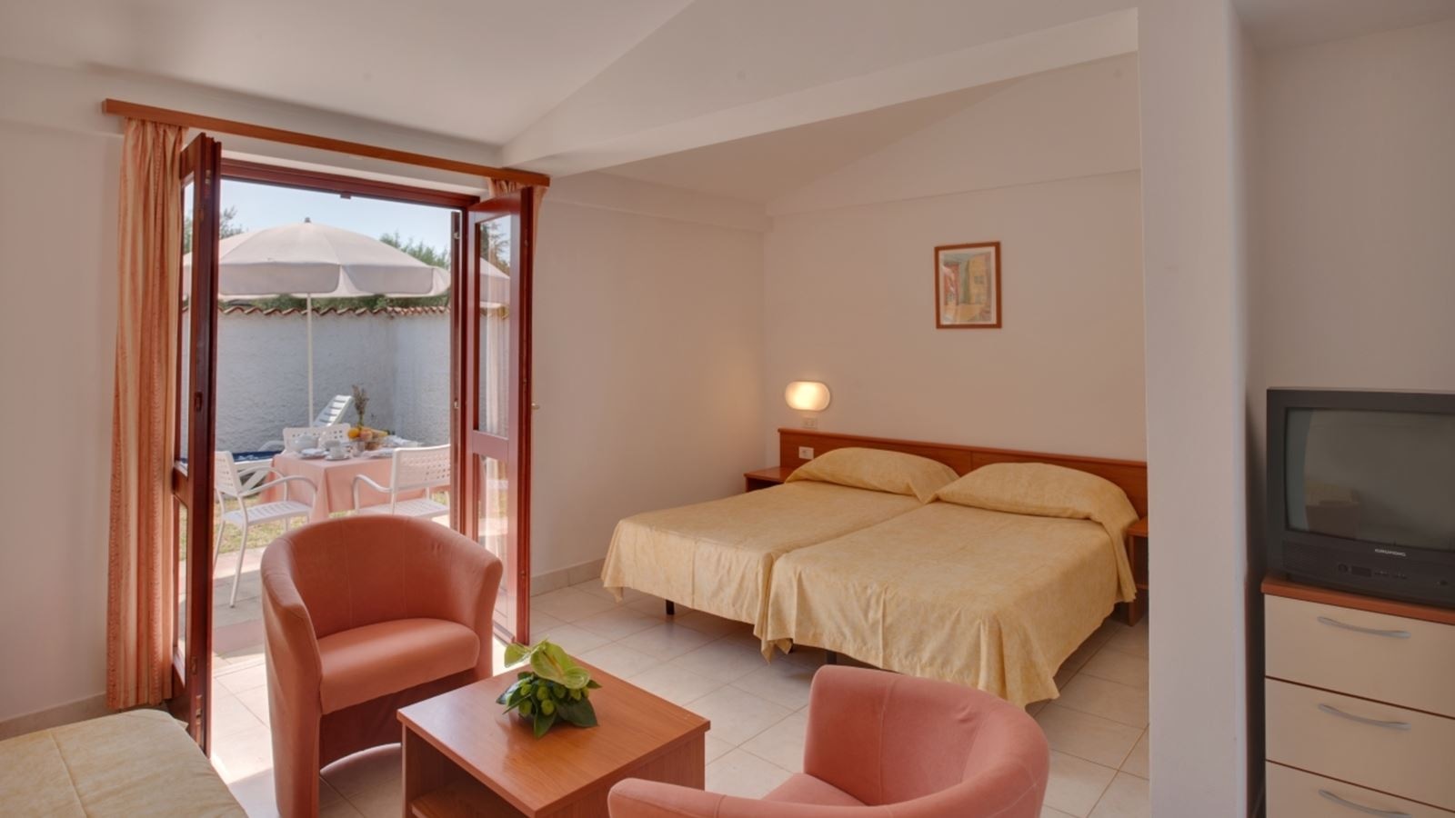 rooms-2-bedroom-apartment-terrace