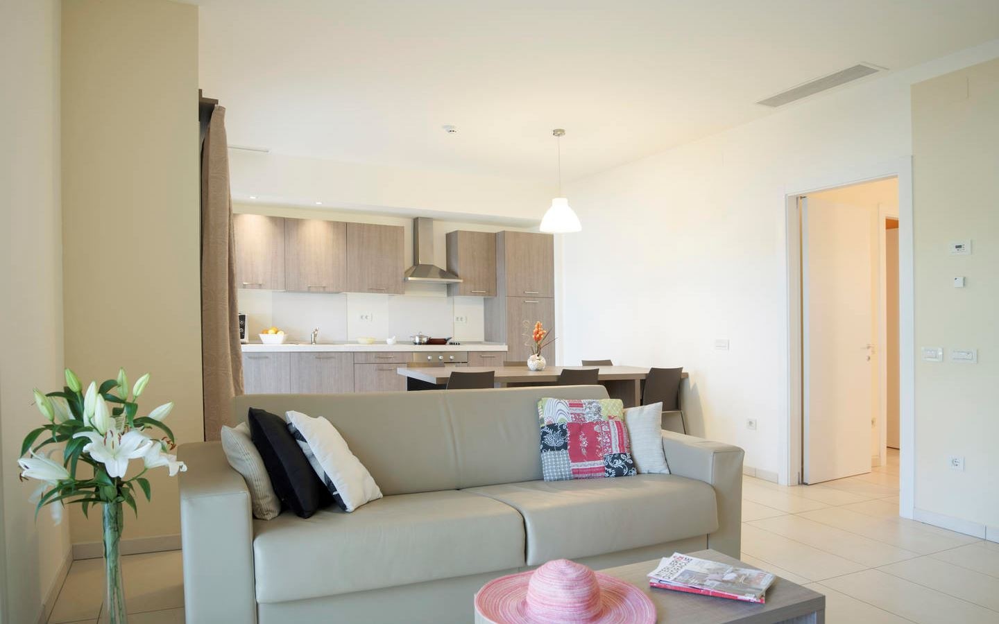 rooms-superior-apartment-seaview-balcony-or-terrace