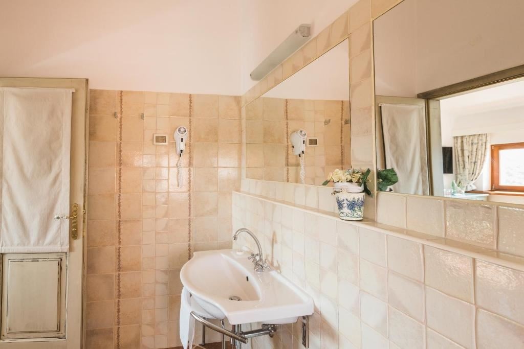 rooms-double-superior-room