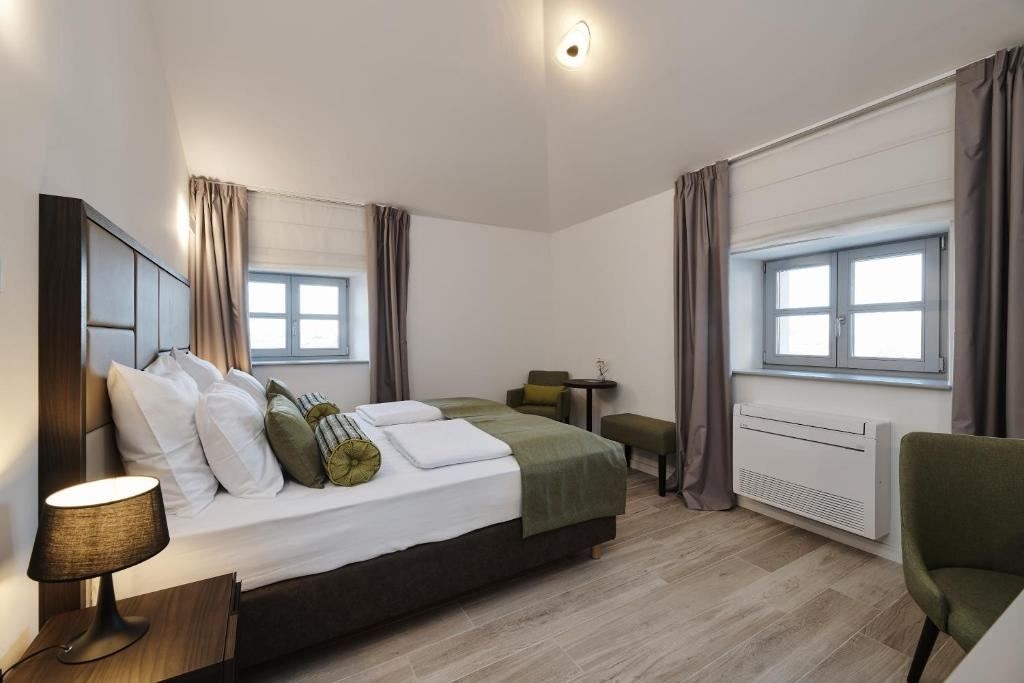 rooms-double-superior-room-valleyview