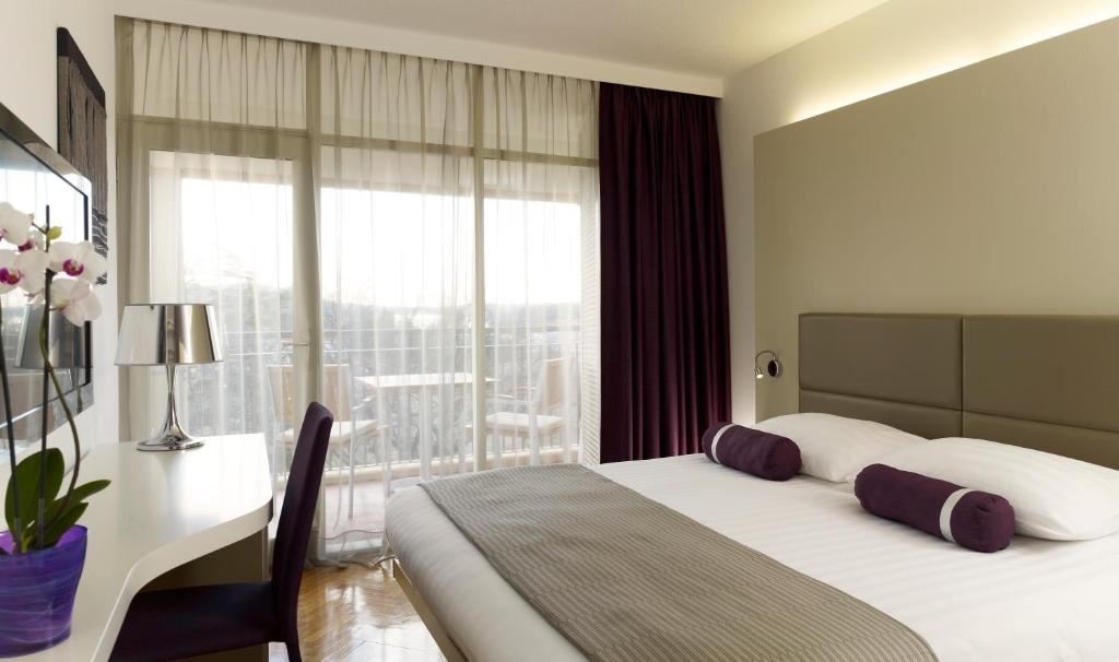 rooms-double-standard-room-seaside