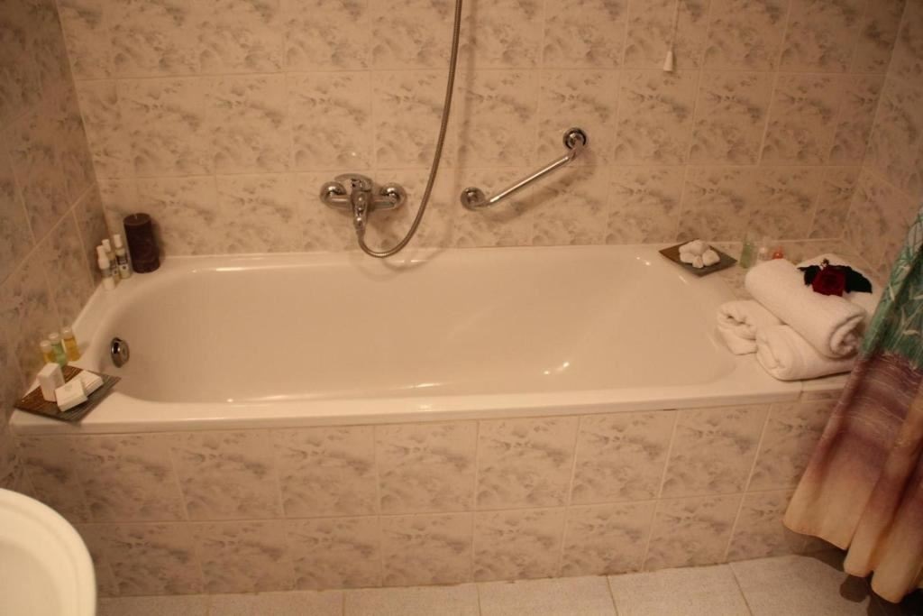 rooms-double-standard-room