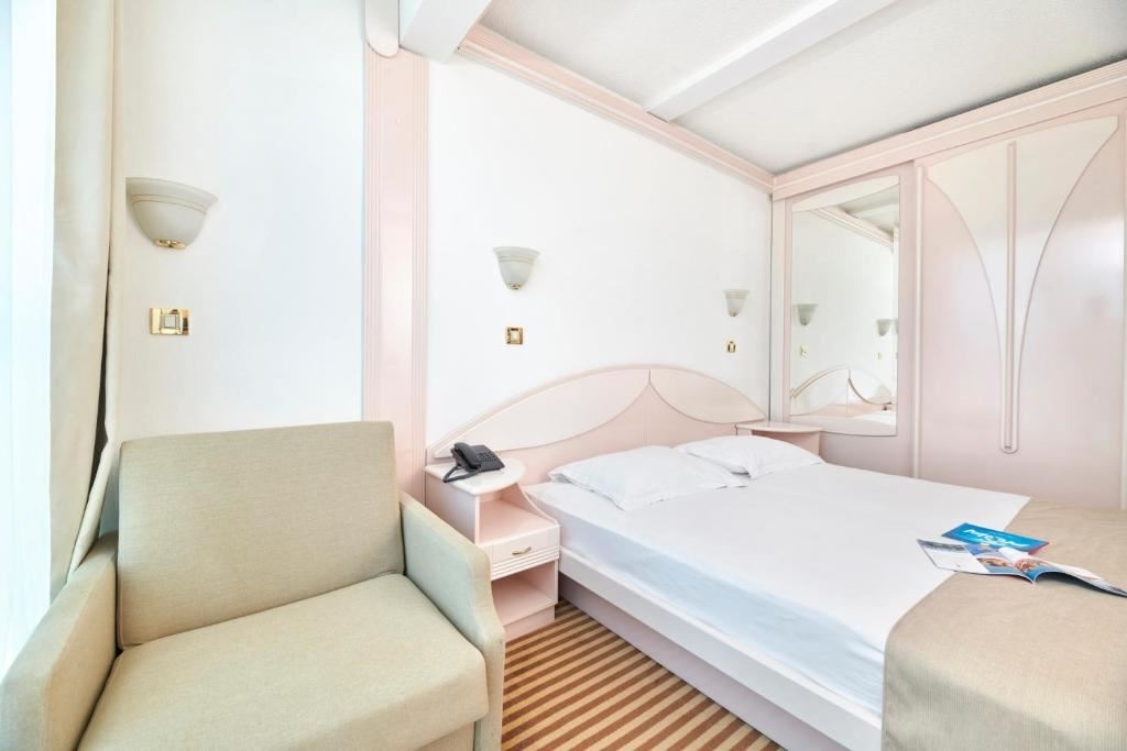 rooms-double-classic-room-seaside